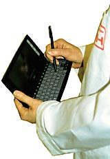 Under visitten kan legen taste inn n&oslash;dvendig informasjon for hver pasient og t&oslash;mme informasjonen tilbake i avdelingens&hellip;