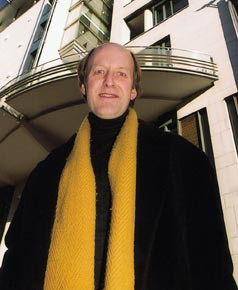 &ndash; Leger har overdreven frykt for &aring; bli stilt erstatningsrettslig ansvarlige n&aring;r de beg&aring;r medisinske feil, hevder&hellip;