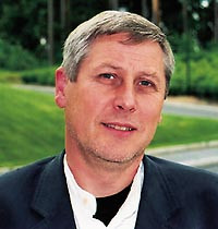 Arne Johannesen tror p&aring; et samfunnsmedisinsk liv etter innf&oslash;ring av fastlegeordningen. Foto I.M. H&oslash;ie