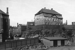 Figur 3    Sorgenfri, sykeavdeling for menn med veneriske sykdommer og delirium, fotografert i 1883 (10)