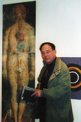 &Oslash;ivind Larsen, professor i medisinsk historie, har hatt ansvar for at de medisinske opplysningene er korrekte. Begge foto A&hellip;