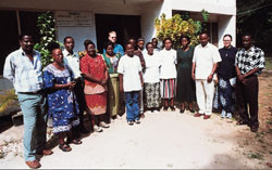 Den fulltallige staben foran WAMATA-senteret i Dar-es-Salaam. Helt til venstre senterets leder Barabona Thomas Mubondo. Nr&hellip;