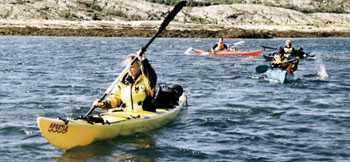 Deltakelsen i 71_ nord b&oslash;d p&aring; flotte naturopplevelser for seks kvinner og seks menn, som ogs&aring; m&aring;tte ta padle&aring;rene fatt for &aring;&hellip;