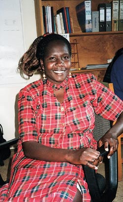 Debrah Katina er pokot-kvinne, utdannet jordmor og uomsk&aring;ret