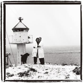 En lege og en fotograf reiser rundt i landet for &aring; portrettere leger.