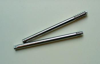 Figur 1  &Oslash;verst: vanlig Olmed-skrue for fractura colli femoris. Nederst: spesialkonstruert Olmed-skrue med kortere&hellip;