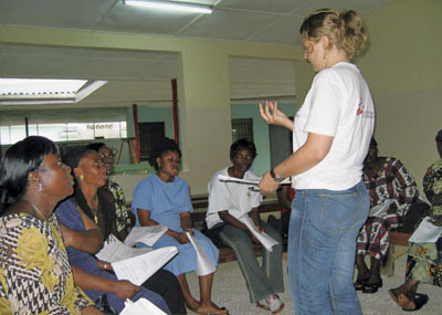 Liberianske jordm&oslash;dre f&aring;r undervisning i hvordan man skal m&oslash;te kvinner og barn som har v&aelig;rt utsatt for seksuelle overgrep