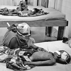 Man, Elfenbenskysten. Leger Uten Grenser driver et stort sykehus i et omr&aring;de nord i landet som er kontrollert av oppr&oslash;rere&hellip;