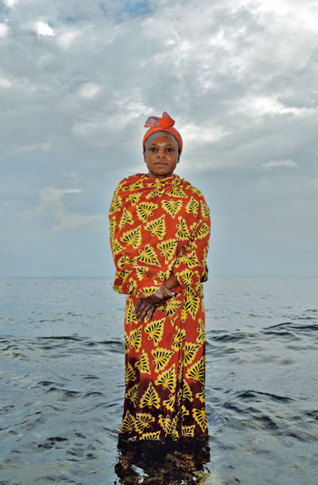 Banyere ble voldtatt av soldater, mistet sitt uf&oslash;dte barn og utviklet vaginal fistel. Hun forlot landsbyen uten &aring; fortelle&hellip;