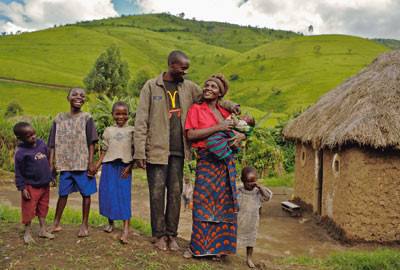 Marcerine Maoa (32 &aring;r) ble voldtatt i 2004 p&aring; vei til &aring;keren. Hun var da gravid, men aborterte pga. voldtekten. I to &aring;r&hellip;