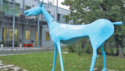 Marco Cavallo &ndash; den bl&aring; hesten &ndash; er et symbol for psykiatritjenesten i Trieste i Italia, der reformprosessen innen&hellip;