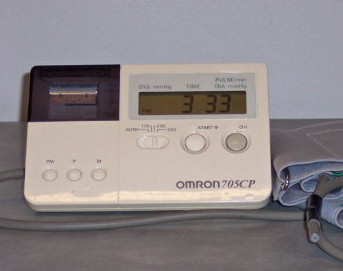 Figur 3  Automatisk oscillometrisk blodtrykksapparat