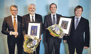 Fra venstre administrerende direkt&oslash;r i Helse Vest, Herlof Nilssen, Hans Flaatten, Guttorm Bratteb&oslash; og fagdirekt&oslash;r i Helse&hellip;