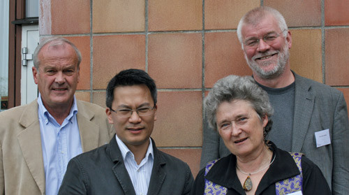 Fra venstre P&aring;l &Oslash;ian, Khanh Pham Do-Cong, Janecke Thesen og Lars Sl&oslash;rdal (f. 1955) (pris for forebyggende medisin). Marianne&hellip;