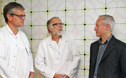 &Oslash;yvind Hjertner (til venstre), Anders Waage og Peter Fayers. Foto Christina Yvonne Olsen, St. Olavs hospital