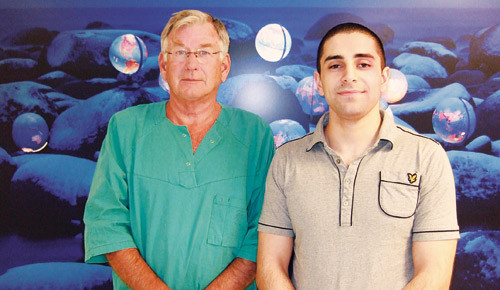 Vilhjalmur Finsen (til venstre) og Benjamin Rajabi. Foto Jomar Klaksvik