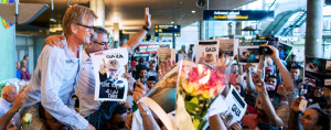 Mads Gilbert og Muhammad Abou Arab blir hyllet idet de ankommer Oslo lufthavn etter at de hadde v&aelig;rt i Gaza. Foto: Vegard&hellip;