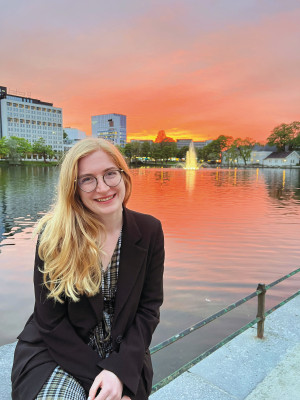 NMF-LEDER: Maja Mikkelsen har v&aelig;rt leder for medisinstudentene i 1,5&nbsp;&aring;r. Hun &oslash;nsker alle nye studenter velkommen til&hellip;