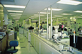  Figur 4    Utsnitt av transportb&aring;ndet fra kjernelaboratoriet ved Department of Pathology and Laboratory Medicine, Hospital&hellip;