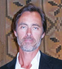 J&oslash;rgen Skavlan ber leger v&aelig;re bevisste p&aring; at spr&aring;ket de bruker overfor pasientene kan v&aelig;re med p&aring; &aring; hjelpe dem til &aring; mestre&hellip;