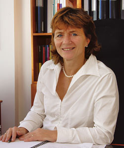 Legeforeningen har fulgt n&oslash;ye med p&aring; utviklingen med kj&oslash;p og salg av praksiser, sier Torunn Janbu. Foto Mark Cabot