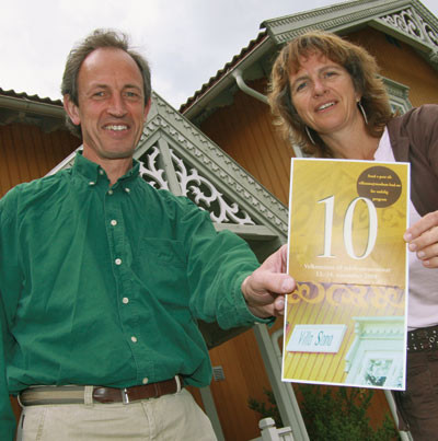 Olav Lund (t.v.) og Karin R&oslash; &oslash;nsker velkommen til et spennende jubileumsseminar i november. Foto Unni Tobiassen Lie