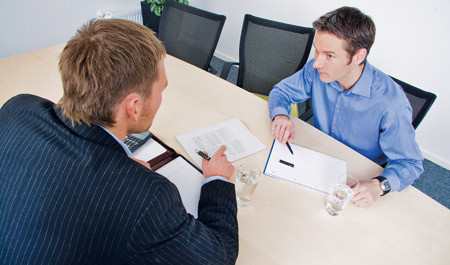 Arbeidsgiver skal bedre tilretteleggingen for den enkelte sykmeldte. Illustrasjonsfoto Colourox