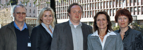 Legeforeningens og statens forhandlere. Fra v. Trond Egil Hansen (Af) , Linda L&oslash;vaas og &Oslash;ystein Sand (staten), Torunn Janbu&hellip;