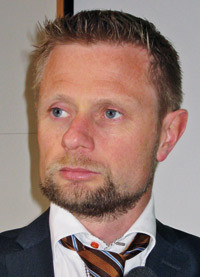 Bent H&oslash;ie fremmet interpellasjon om midlertidige stillinger. Foto Ellen Juul Andersen