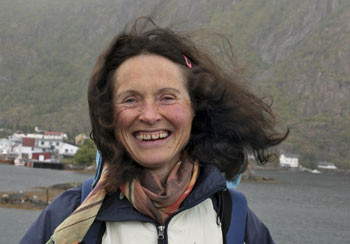 Ellen Birgitte Pedersen trives med &aring; v&aelig;re tilbake i det virkelige doktorlivet. Foto Lisbet T. Kongsvik