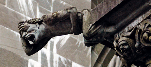 Nidaros Cathedral, Trondheim. Sculpture portraying a person in great despair. Is it headache or anguish?Photo: NTB scanpix