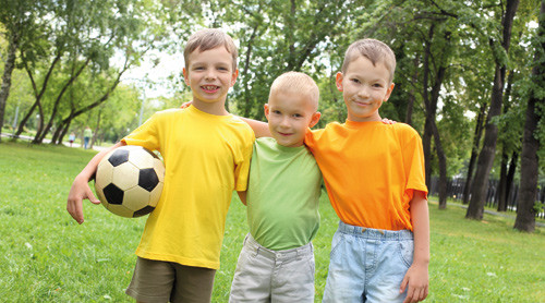 En times fysisk aktivitet daglig m&aring; gis prioritet. Illustrasjonsfoto: Colourbox