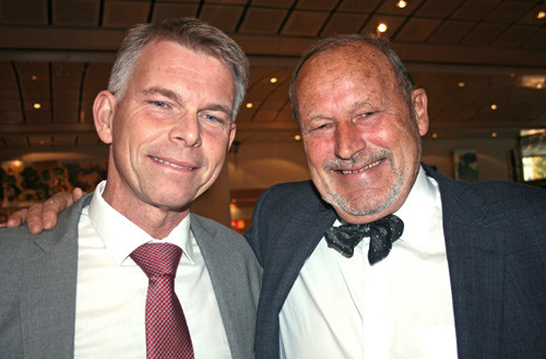 Per Fugelli holdt et tankevekkende innlegg. Her med leder for hovedkomiteen Tom Sundar (t.v.). Foto Ellen Juul Andersen