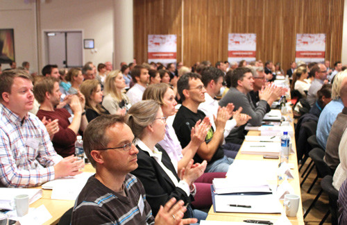 Innspillene ble m&oslash;tt med applaus. Foto Stein Runar &Oslash;stigaard