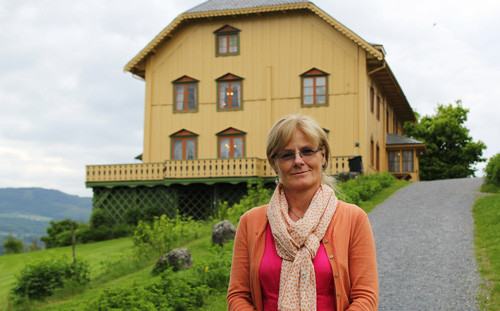 Inger Kragh Nyhus (her foran Aulestad) gleder seg til &aring; ta fatt p&aring; ledervervet. Foto Stein Runar &Oslash;stigaard
