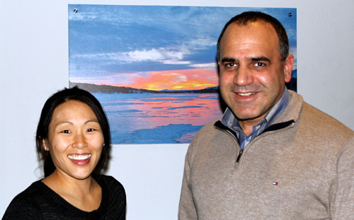 Sarah Str&aring;lenstam fra kurskomiteen og deltaker Saeed Moradi var begge godt forn&oslash;yd med veilederkurset. Foto Stein Runar&hellip;