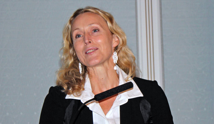 Legeforeningens president var en popul&aelig;r gjest p&aring; PSLs landsm&oslash;te. Foto Lottelise Folge