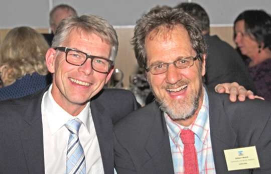 PMU-leder Tom Sundar sammen med kongressens hovedforeleser professor Gilbert Welch ved Dartmouth's Geisel School of Medicine&hellip;