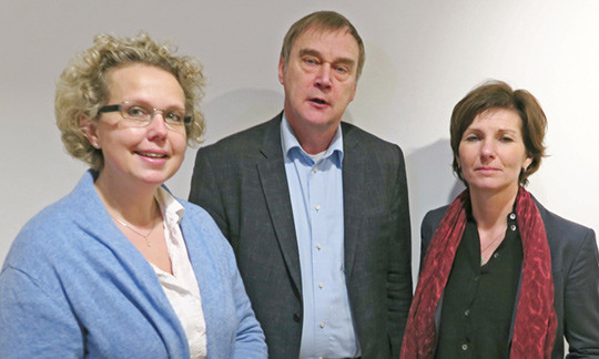 82,2 % av fastlegene sier de er godt kjent med ombudsordningen, sier Svein Aarseth. Her flankert av Ane Stavrum (t.v.) og&hellip;