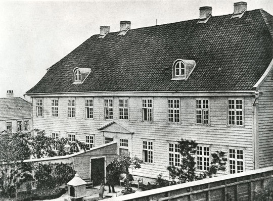 Mentalen in Bergen was planned and built throughout the 1820s and 1830s with the aim of being a curative institution,&hellip;