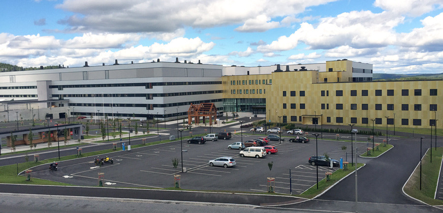 Figure 1 A brand new Norwegian hospital for somatic medicine (left) and psychiatry (right). Photo: Journal of the Norwegian&hellip;