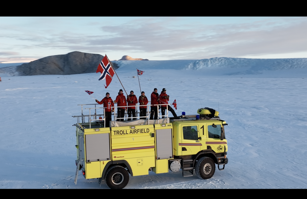Overvintringsteamets 17. mai-feiring i 2022. Foto: Sebastian Orskaug