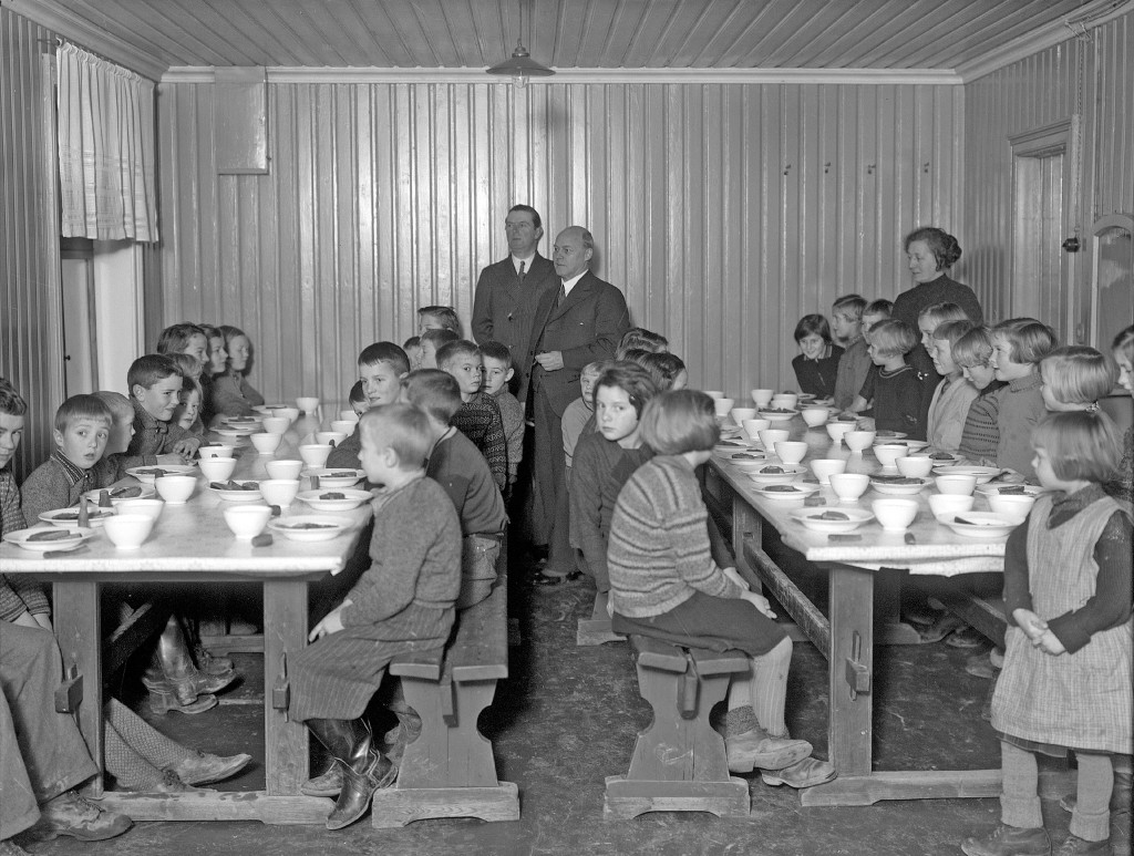 Oslofrokosten var den nye medisinske vitenskapen omsatt i praksis med skolen som styringsinstrument. Satt sammen av Carl&hellip;