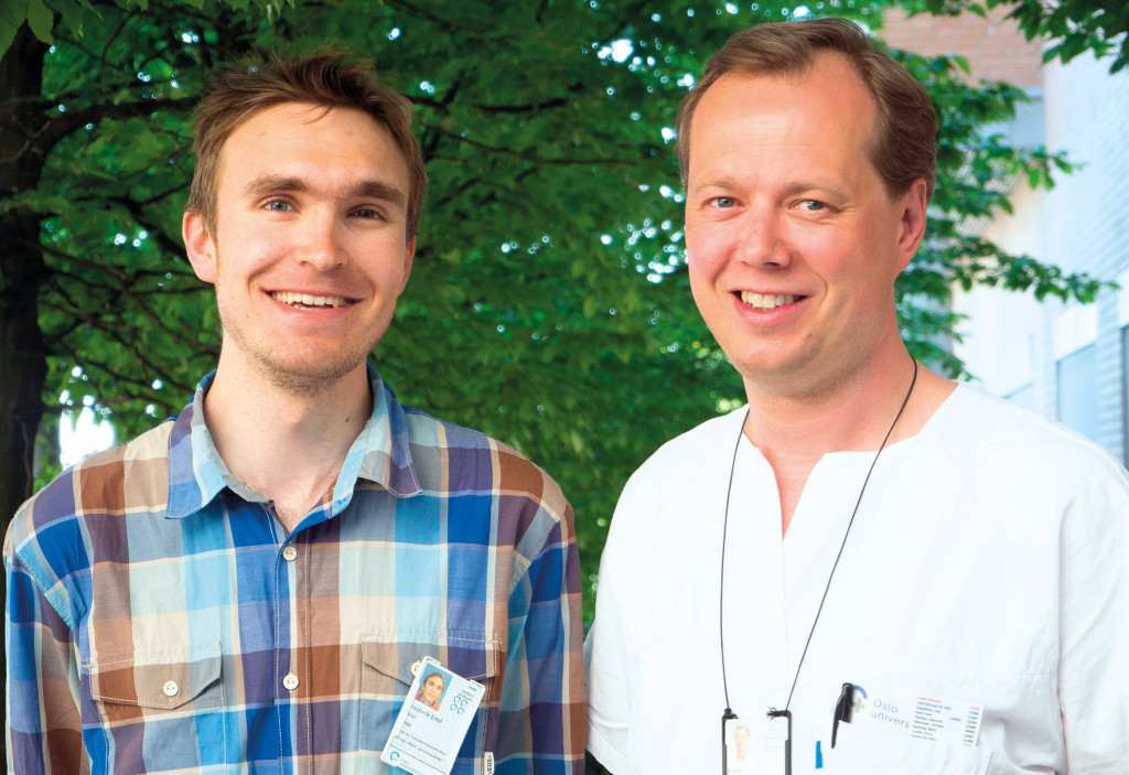 Stipendiat og f&oslash;rsteforfatter Frederik Emil Juul (til venstre) og prosjektleder og lege Kjetil Kjeldstad Garborg ved Oslo&hellip;