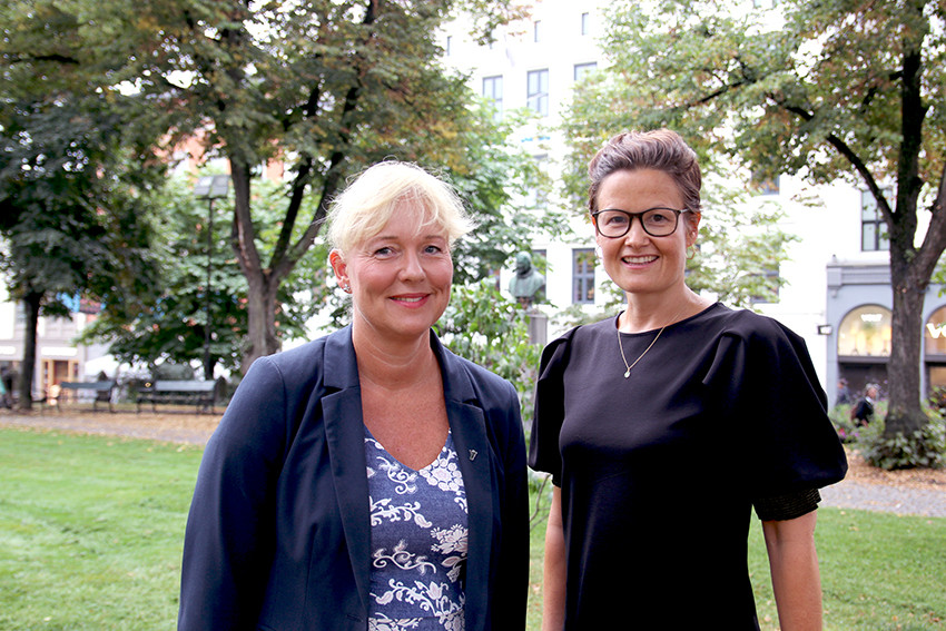 FASTLEGER: Marte Kvittum Tangen (til venstre) og Marianne Natvik. Foto: Vilde Baugst&oslash;