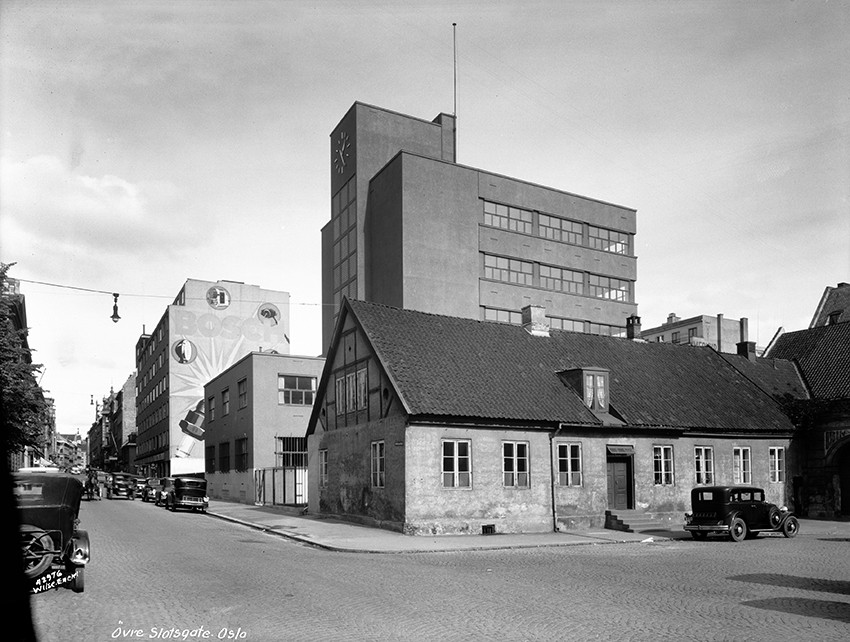 Figur 3 &laquo;Anatomig&aring;rden&raquo; (R&aring;dhusgaten 19), byens eldste bindingsverkshus, var i bruk for medisinsk undervisning fra oktober&hellip;