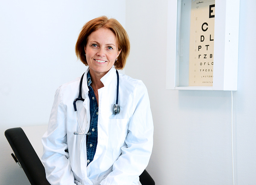 ENGASJERT: Fastlege Cathrine Abrahamsen brenner for den gode samtalen med pasientene sine. Foto: Kirvil H&aring;berg / T&oslash;nsbergs&hellip;