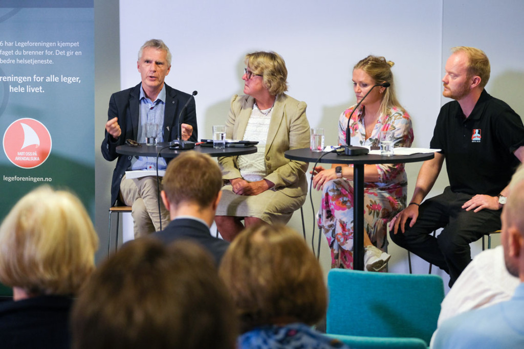 DEBATT OM PSYKISK HELSE: Fra venstre: Lars Lien, leder i Norsk psykiatrisk forening, Alice Beathe Andersgaard,&hellip;