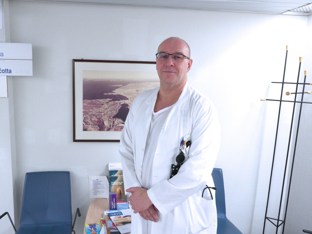 ERFAREN: Svein St&oslash;rdal har drevet geriatrivirksomheten i medisinsk avdeling ved Hammerfest sykehus siden 2005. Foto: Stig&hellip;