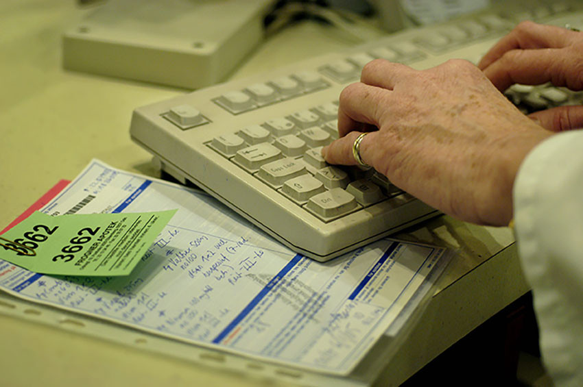 &laquo;Gamledager&raquo;: Bjordal har fulgt hele utviklingen fra papirresepter til e-resepter og sentral forskrivningsmodul&hellip;